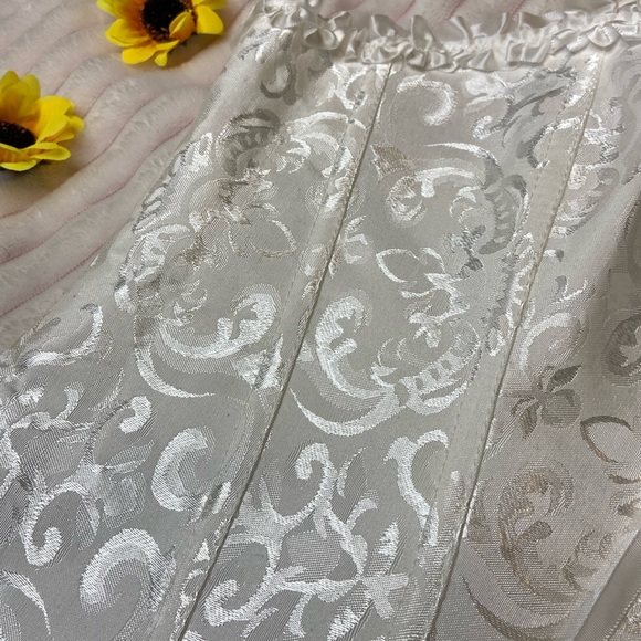 🤍Corset 🤍 - Picture 3 of 5